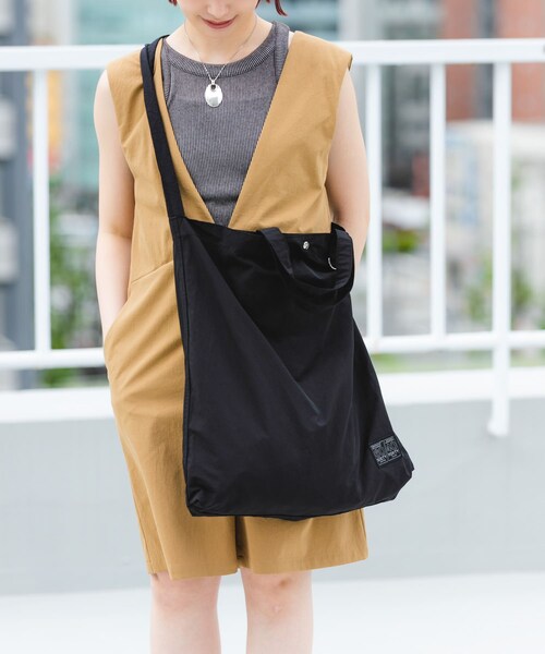 RODE SKO（ロデスコ）の「『ユニセックス』ロクヨンギャザーショルダートートバッグ（トートバッグ・メンズ・BLACK2/BLACK/GREIGE/KHAKI/GREIGE2・one）」の11枚目の写真