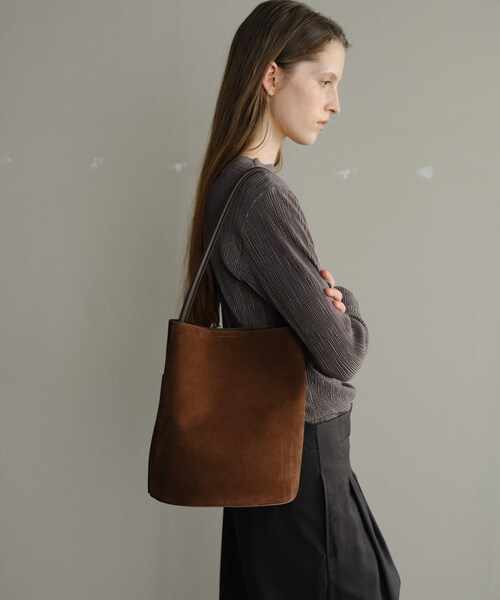 RODE SKO（ロデスコ）の「ROH Seoul　MEDIUM MUG（トートバッグ・レディース・BLACK/CHESTNUT・-）」の3枚目の写真