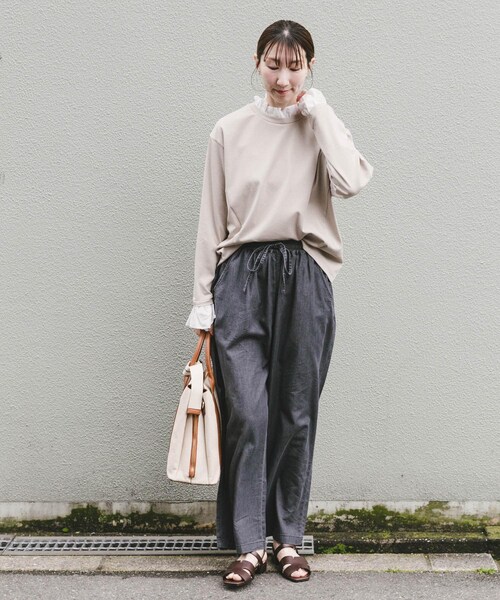 ITEMS URBANRESEARCH(アイテムズ アーバンリサーチ)の「『洗濯可』レーヨンデニムワイドパンツ(デニムパンツ・レディース・BLU/ONE WASH/BLK・Free)」の8枚目の写真