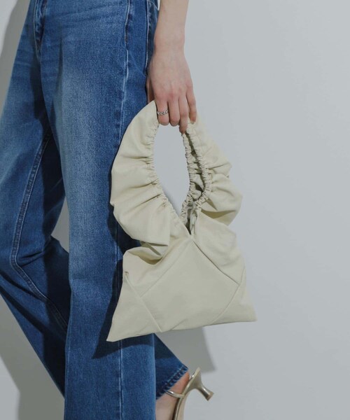 SENSE OF PLACE by URBAN RESEARCH（センスオブプレイスバイアーバンリサーチ）の「ギャザーハンドバッグ（ハンドバッグ・レディース・RED/IVORY/BLACK・one）」の11枚目の写真