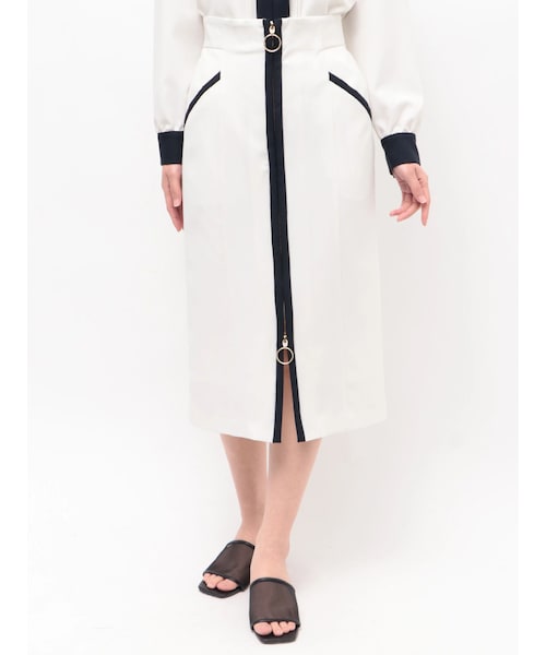 TONAL（トーナル）の「バイカラーZIPタイトスカート（スカート・レディース・オフホワイト/ブルー/ネイビー・S/M）」の5枚目の写真