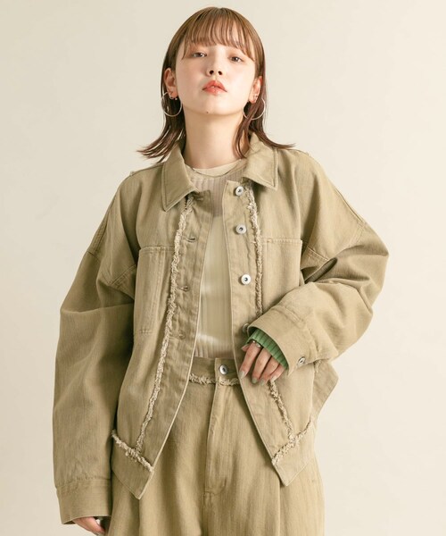 KBF（ケイビーエフ）の「フリンジカーブヘムジャケット（カバーオール・レディース・KHAKI/IVORY・one）」の13枚目の写真