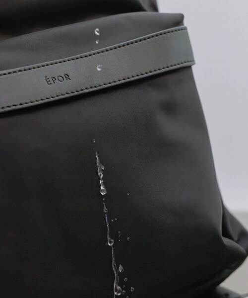 ROPE'(ロペ)の「【E'POR】【撥水】 Pac Sac Mini(パックサック ミニ)【26SS/新型】/一部WEB限定(バックパック/リュック・レディース・ブラック/グレー/ダークブラウン/ベージュ・F)」の18枚目の写真