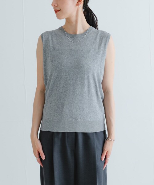 URBAN RESEARCH(アーバンリサーチ)の「UVカット加工ノースリーブニット(タンクトップ・レディース・BEIGE/BLACK/GRAY・FREE)」の20枚目の写真