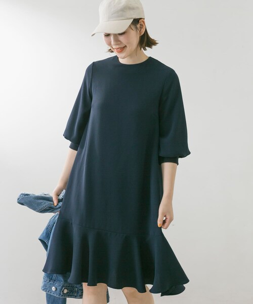 URBAN RESEARCH ROSSO（アーバンリサーチロッソ）の「F by ROSSO　ジョーゼット裾フレアワンピース∴（ワンピース・レディース・NAVY/L/GRAY/BEIGE・FREE）」の4枚目の写真