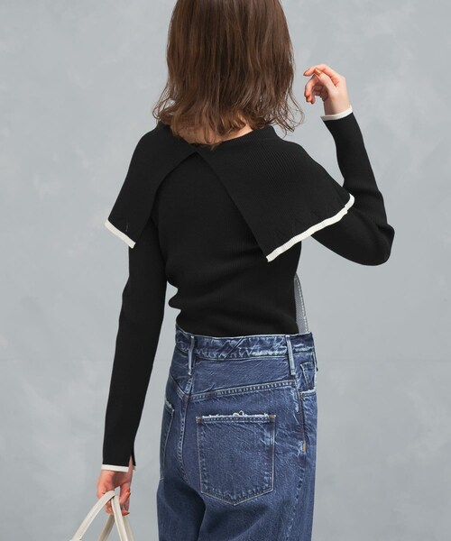 URBAN RESEARCH ROSSO（アーバンリサーチロッソ）の「2wayネックバイカラーケープニット（ニット/セーター・レディース・OFF/BEIGE/BLACK・FREE）」の16枚目の写真