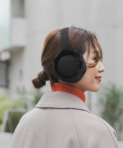 URBAN RESEARCH DOORS(アーバンリサーチドアーズ)の「ファーイヤーマフ(イヤーマフ・レディース・GREIGE/BLACK・One)」の5枚目の写真
