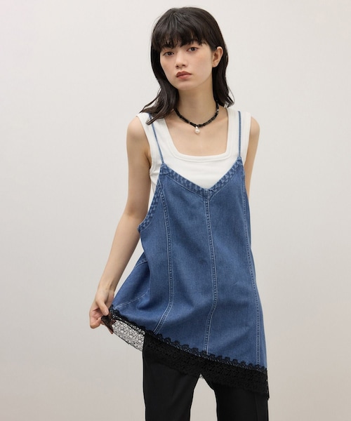 ADAM ET ROPE'(アダムエロペ)の「【WEB限定】レースコンビデニムキャミ(キャミソール・レディース・ブルー/サックス・F)」の4枚目の写真