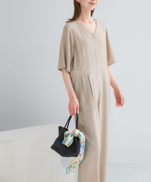 URBAN RESEARCH ROSSO（アーバンリサーチロッソ）の「リネンライク5分袖オールインワン（つなぎ/オールインワン・レディース・BLACK/BEIGE・36/38）」の2枚目の写真