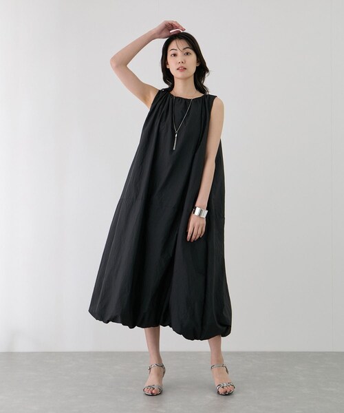 Jayro（ジャイロ）の「ノースリーブバルーンワンピース（ワンピース・レディース・ブラック/ベージュ/カーキ・F）」の9枚目の写真