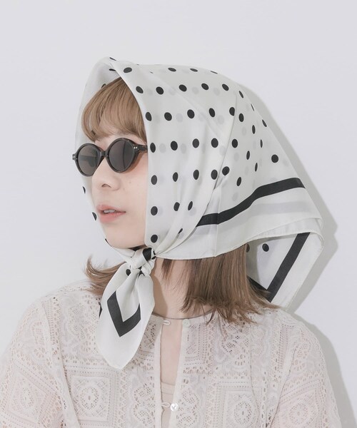 SMELLY（スメリー）の「アソートパターンスカーフ（バンダナ/スカーフ・レディース・YEL/BRN/GRN/ORG/BLK/BLU/LMN/DOT/SAX/GRY/RED/MNT/BLK/IVO/WHT/ORG/BLU/WHT/DOT/BEG・-）」の2枚目の写真
