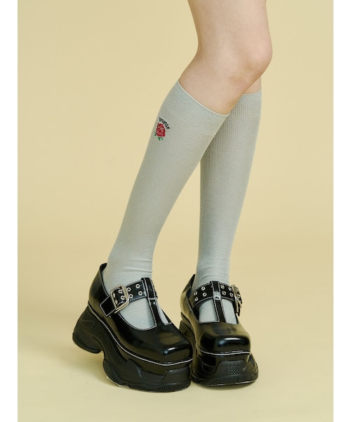 jouetie（ジュエティ）の「スニーカーソールメリージェーンシューズ（ローファー・レディース・ブラック/レッド・M/L）」の3枚目の写真