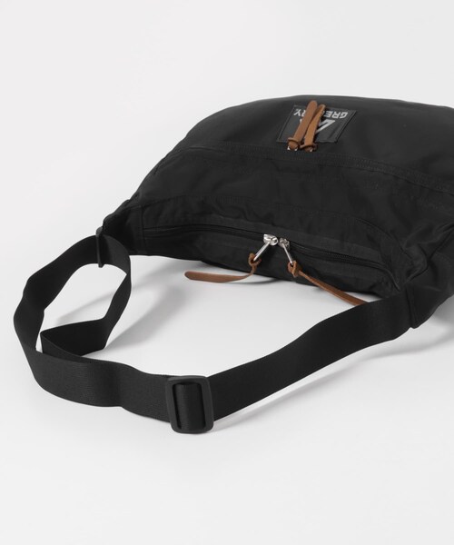 URBAN RESEARCH（アーバンリサーチ）の「GREGORY　サッチェル M（ショルダーバッグ・メンズ・ブラック・Free）」の6枚目の写真