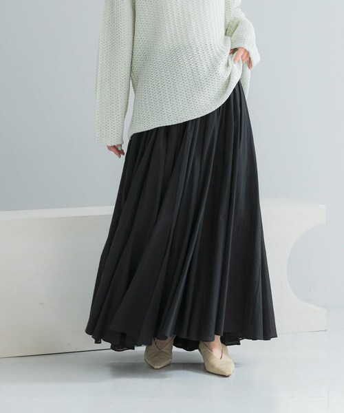 URBAN RESEARCH ROSSO（アーバンリサーチロッソ）の「コットンボリュームマキシスカート（スカート・レディース・WHITE/L/PURPLE/BLACK・Free）」の2枚目の写真