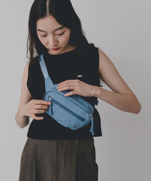 SENSE OF PLACE by URBAN RESEARCH(センスオブプレイスバイアーバンリサーチ)の「撥水ナイロンウエストポーチ(ボディバッグ/ウエストポーチ・レディース・BLACK/L.BLUE/Y.BEIGE・One)」の3枚目の写真