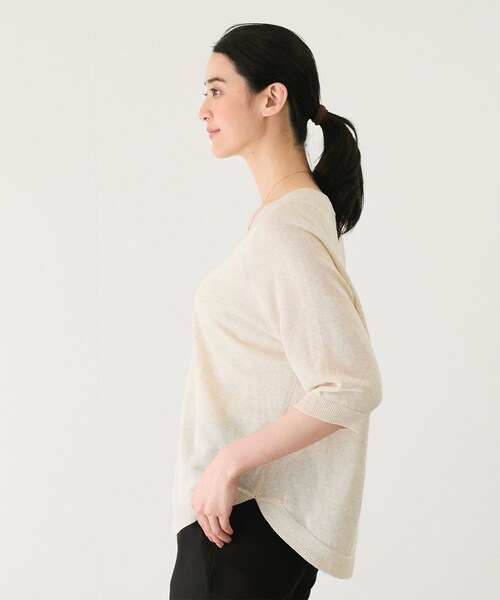 Jayro（ジャイロ）の「Ｖネック5分袖ニットトップス　　（ニット/セーター・レディース・グレー/ベージュ/モスグリーン/ネイビー/ブルー/ピンク/イエロー・F）」の21枚目の写真