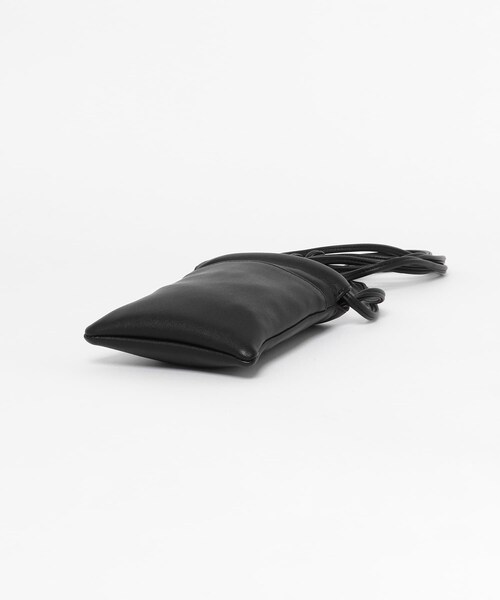 ITEMS URBANRESEARCH(アイテムズ アーバンリサーチ)の「フェイクレザー ミニショルダー BAG(ショルダーバッグ・メンズ・BLK・-)」の7枚目の写真
