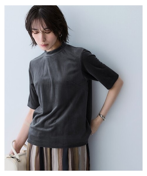 nissen（ニッセン）の「５分袖ハイネックリブベロアプルオーバー（遮熱・UVカット）（Tシャツ/カットソー・レディース・アイボリー/チャコール/ディープグリーン/黒・S/M/L/LL/3L/4L/5L/6L/8L/10L）」の3枚目の写真