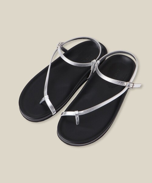 ROPE'（ロペ）の「スプリットレザーナローベルトサンダル（サンダル・レディース・ブラック/シルバー・36/37/38）」の5枚目の写真