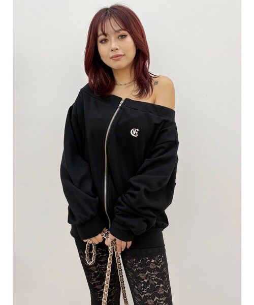 EVRIS（エヴリス）の「ジップアップオフショルトップス【セットアップ着用可能】（パーカー・レディース・ホワイト/グレー/ブラック/パープル・F）」の2枚目の写真