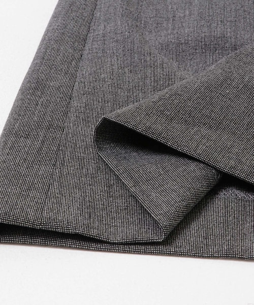 URBAN RESEARCH ROSSO（アーバンリサーチロッソ）の「防シワセミフレアパンツ（その他パンツ・レディース・GRAY/BLACK・34/36/38/40）」の22枚目の写真