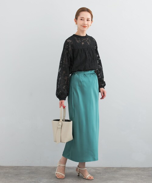 URBAN RESEARCH ROSSO（アーバンリサーチロッソ）の「リップルサテンスカート（スカート・レディース・ivory/emerald・36/38）」の16枚目の写真