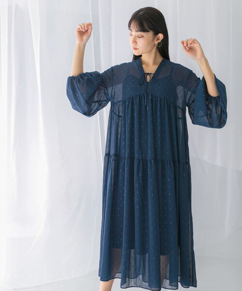 URBAN RESEARCH ROSSO（アーバンリサーチロッソ）の「カットジャガードティアードワンピース（ワンピース・レディース・BLUE/BLACK・FREE）」の21枚目の写真