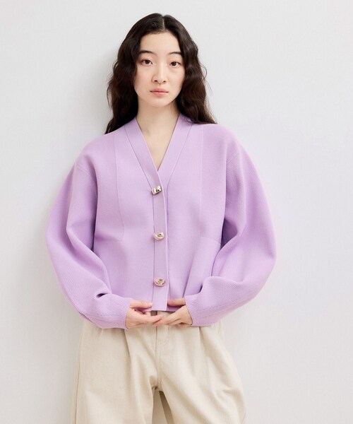 ADAM ET ROPE'(アダムエロペ)の「【WEB限定】・【サステナブル】セレクトネックカーディガン(カーディガン/ボレロ・レディース・チャコール/オフホワイト/キナリ/ネイビー/ネイビー系/ラベンダー・F)」の16枚目の写真