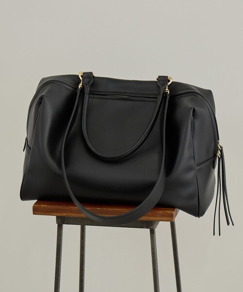 ADAM ET ROPE'(アダムエロペ)の「【WEB限定】スプリットレザーワンハンドルボストンバッグ / A4対応(ボストンバッグ・レディース・ブラック/ダークブラウン・F)」の15枚目の写真