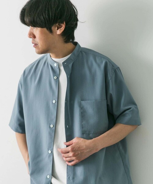 URBAN RESEARCH DOORS（アーバンリサーチドアーズ）の「『XLサイズ/WEB限定』『吸水速乾』セオアルファバンドカラーショートスリーブ シャツ（シャツ/ブラウス・メンズ・BLUE/L.GRAY/CHARCOAL/STRIPE・M/L/XL）」の5枚目の写真