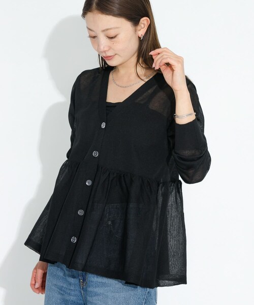 URBAN RESEARCH Sonny Label（アーバンリサーチサニーレーベル）の「シアーペプラムニットカーディガン（カーディガン/ボレロ・レディース・ライトグレー/バター/ブラック・FREE）」の4枚目の写真