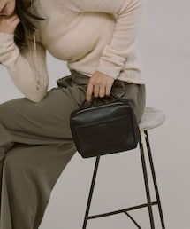 RODE SKO | レザーフロントジップショルダーバッグ(ショルダーバッグ)