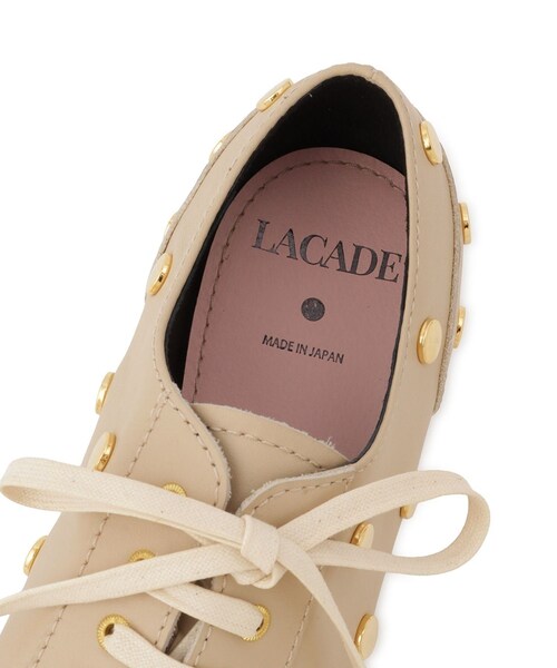 ADAM ET ROPE'（アダムエロペ）の「【LACADE（ラカド）】RENJI / STUDS ALL OVER（ドレスシューズ・レディース・ベージュ・36.0/37.0/38.0）」の10枚目の写真