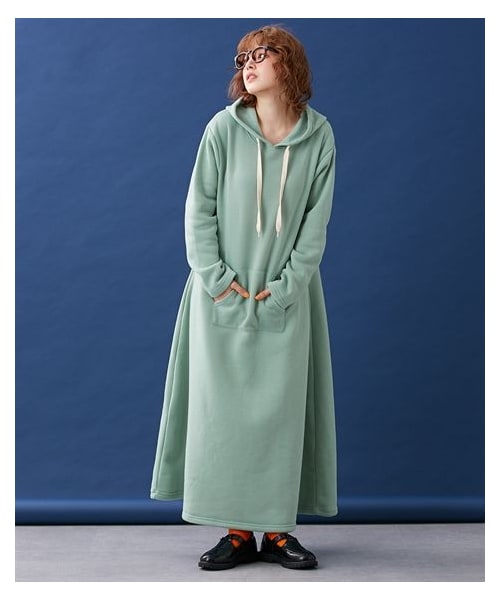 nissen（ニッセン）の「【裏起毛】フード付きパーカーワンピース