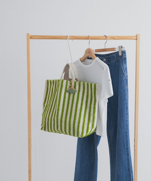 URBAN RESEARCH DOORS（アーバンリサーチドアーズ）の「beej　LOOP STRIP BOX TOTEBAG（トートバッグ・レディース・CHOCOLATE/GREEN・One）」の9枚目の写真