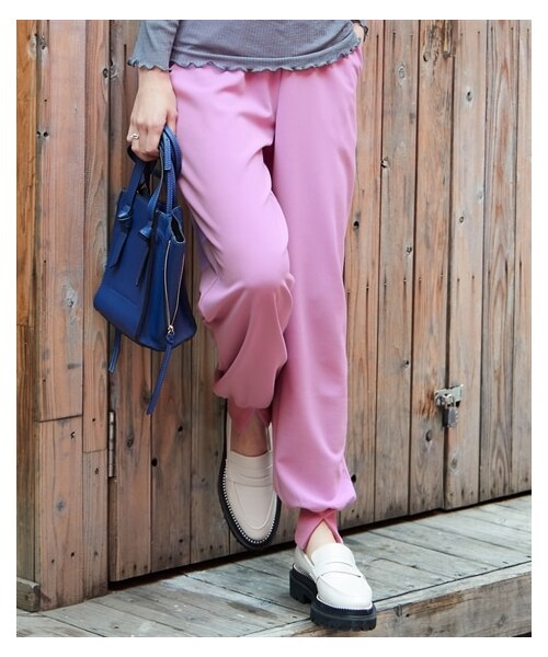 nissen（ニッセン）の「大きいサイズ 裾スリットやわらかジョガーパンツ（パンツ・レディース・ライラック/黒/ダークグリーン/モーヴピンク/ダークカーキ・L/LL/3L/4L/5L/6L/8L/10L）」の22枚目の写真