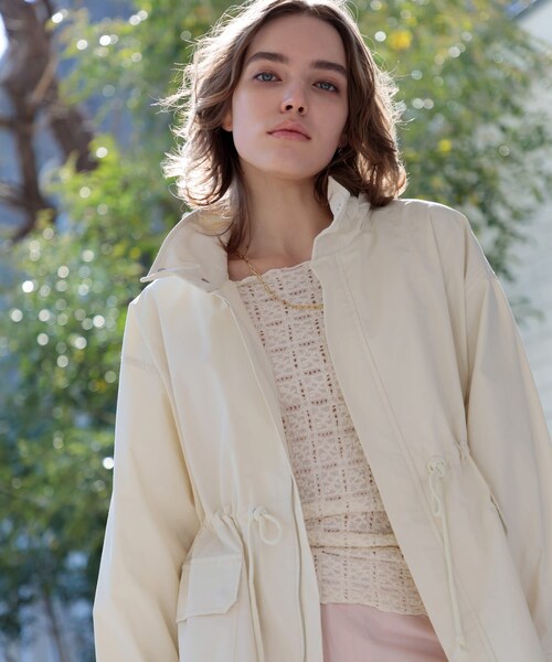 URBAN RESEARCH Sonny Label（アーバンリサーチサニーレーベル）の「ミリタリーナイロンブルゾン（モッズコート・レディース・カーキ/オフ/ブラック・FREE）」の6枚目の写真