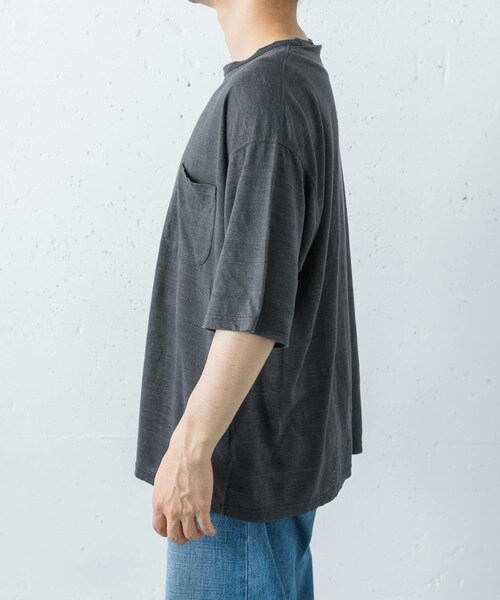 URBAN RESEARCH(アーバンリサーチ)の「『別注』YLEVE×URBAN RESEARCH LINEN POCKET T-SHIRTS(Tシャツ/カットソー・メンズ・BRIC/CHARCOAL/ECRU・4/5)」の19枚目の写真