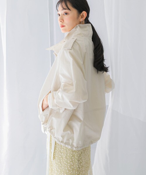 URBAN RESEARCH ROSSO（アーバンリサーチロッソ）の「『撥水』スタンドカラーショートブルゾン（ブルゾン・レディース・darknavy/ivory・FREE）」の8枚目の写真