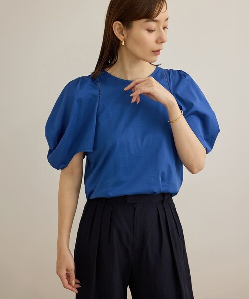 ROPE'(ロペ)の「【洗える】クリア天竺ボリュームスリーブプルオーバー【お仕事・通勤対応】(Tシャツ/カットソー・レディース・ブラック/ホワイト/カーキ/ブルー・F)」の12枚目の写真