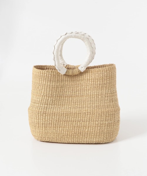 かぐれ（カグレ）の「アフリカンスクエア　ニャリガバスケット ぷっくりカゴ（かごバッグ・レディース・ナチュラル・one）」の4枚目の写真