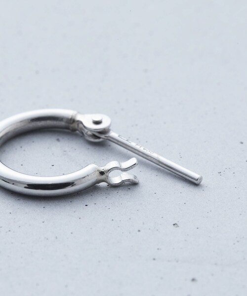ROPE'(ロペ)の「【Mimi】R(ロペ アール)PT プレーンミニフープピアス(ピアス(両耳用)・レディース・シルバー系・F)」の13枚目の写真