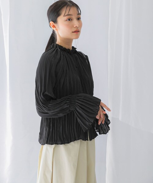 URBAN RESEARCH ROSSO（アーバンリサーチロッソ）の「2WAYプリーツブラウス（シャツ/ブラウス・レディース・OFF WHITE/BLUE/BLACK・FREE）」の20枚目の写真
