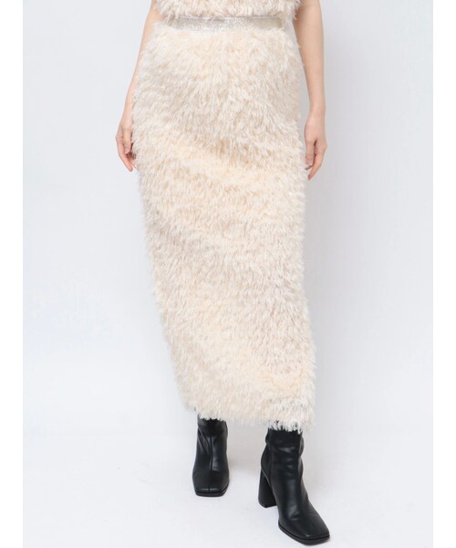 CALNAMUR（カルナムール）の「FEATHER LIKE TIGHT SK/フェザーライクタイトスカート【セットアップ対応商品】（スカート・レディース・アイボリー/ブラック/ピンク・F）」の2枚目の写真