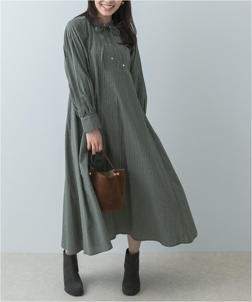 URBAN RESEARCH ROSSO（アーバンリサーチロッソ）の「F by ROSSO　チェックリボンシャツワンピース（ワンピース・レディース・OFF WHITE/KHAKI/NAVY・FREE）」の22枚目の写真