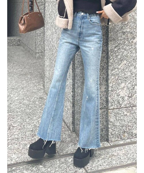 EMODA（エモダ）の「スイッチングフレアジャストウエストジーンズ（デニムパンツ・レディース・グレー/インディゴ/アイスブルー・M/S）」の14枚目の写真