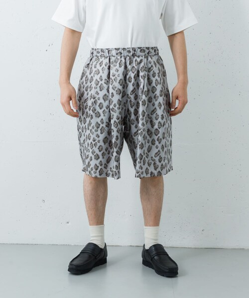 URBAN RESEARCH（アーバンリサーチ）の「SEVEN BY SEVEN　TUCK EASY SHORT PANTS（その他パンツ・メンズ・020 GRAY・M/L）」の4枚目の写真