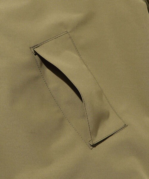 ADAM ET ROPE'(アダムエロペ)の「《別注》【Barbour/バブアー】REVERSIBLE TRANSPORT(その他アウター・レディース・ベージュ・36/38/40/42)」の14枚目の写真
