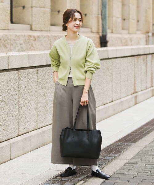 URBAN RESEARCH DOORS（アーバンリサーチドアーズ）の「『仁村紗和さん着用』『UR TECH Renew Knit』VネックZIPカーディガン（カーディガン/ボレロ・レディース・OFF/PINK/PISTACHIO/NAVY・Free）」の22枚目の写真