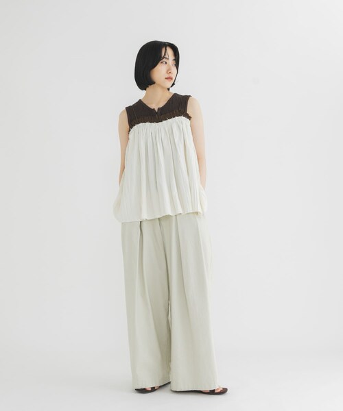 KBF（ケイビーエフ）の「バイカラークリンクルビスチェ（その他トップス・レディース・KHAKI×IVO/CCL×BLUE/IVORY×BRN・One）」の9枚目の写真